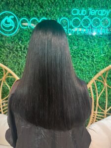 Alisado Hair Therapy de AcquaCoco: Cabello Liso, Brillante y Saludable Si buscas un cabello más liso, sin encrespamiento y con un brillo espectacular, el tratamiento Hair Therapy de AcquaCoco es una de las mejores opciones para transformar tu melena sin renunciar a la salud capilar. ¿Qué es el alisado Hair Therapy de AcquaCoco? Hair Therapy de AcquaCoco es un tratamiento capilar avanzado que combina ingredientes de alta calidad para disciplinar el cabello, eliminar el frizz y aportar una hidratación profunda. A diferencia de otros tratamientos agresivos, su fórmula está diseñada para mejorar la fibra capilar mientras consigue un efecto liso natural y elegante. Este tratamiento actúa desde el interior del cabello, restaurando su estructura y creando una barrera protectora que ayuda a mantener la hidratación y el brillo durante más tiempo. Beneficios del tratamiento Hair Therapy Los resultados son visibles desde la primera aplicación: ✅ Reducción del encrespamiento hasta en los cabellos más rebeldes. ✅ Cabello más liso, suave y fácil de peinar. ✅ Aumento del brillo natural y aspecto saludable. ✅ Hidratación profunda y reparación de la fibra capilar. ✅ Menor tiempo de secado y peinado. ✅ Protección frente a la humedad ambiental. ✅ Movimiento natural sin efecto rígido. ¿Qué resultados podemos conseguir? El tratamiento Hair Therapy de AcquaCoco permite conseguir un cabello disciplinado, sedoso y con un acabado natural. Dependiendo del tipo de cabello, los resultados pueden variar desde una reducción significativa del volumen y el encrespamiento hasta un efecto liso prácticamente perfecto. Es ideal para personas con: Cabello encrespado. Cabello dañado o castigado por tratamientos químicos. Cabello con exceso de volumen. Melenas difíciles de peinar. Cabellos que pierden rápidamente la hidratación. Tras el tratamiento, el cabello luce más sano, brillante y manejable, manteniendo su movimiento natural y una apariencia cuidada durante semanas. ¿Para quién está recomendado? Hair Therapy de AcquaCoco está indicado para todo tipo de cabellos, especialmente para quienes desean olvidarse del frizz, reducir el tiempo de peinado y disfrutar de una melena impecable cada día. Si sueñas con un cabello suave, brillante y perfectamente controlado, el alisado Hair Therapy de AcquaCoco es la solución ideal para recuperar la belleza natural de tu melena y disfrutar de resultados profesionales duraderos. Alisado Hair Therapy, AcquaCoco Hair Therapy, tratamiento antiencrespamiento, alisado profesional, cabello liso y brillante, tratamiento capilar hidratante, eliminar frizz, alisado de larga duración, reparación capilar, tratamiento para cabello dañado. alisado brasileño de acquacoco alisado brasileño de coco alisado brasileño coconut alisado acqua coco precio alisado brasileño cocoa acqua coco alisado amazon acqua coco alisado opiniones acqua coco alisado alisado acqua coco opiniones alisado acqua coco alisado brasileño coco alisado brasileño kativa alisado brasileño kativa kit alisado brasileño keratina alisado brasileño kativa alisado brasileño opiniones keratimask alisado brasileño kativa alisado brasileño instrucciones kativa alisado brasileño donde lo venden kit alisado brasileño kativa post alisado brasileño kareol alisado brasileño alisado brasileño amazon alisado brasileño antes y después alisado brasileño azul alisado brasileño argan alisado brasileño aplicación alisado brasileño arenal alisado brasileño acido hialuronico alisado brasileño aruma alisado brasileño alfaparf alisado brasileño alicante amazon alisado brasileño amazon kativa alisado brasileño apc alisado brasileño alisante kativa alisado brasileño acondicionador para alisado brasileño alisado japones vs alisado brasileño arenal alisado brasileño alisado organico vs alisado brasileño aplicacion alisado brasileño kativa aplicacion de alisado brasileño alisado brasileño barcelona alisado brasileño beneficios alisado brasileño brunette alisado brasileño brazilian alisado brasileño brasil cacau alisado brasileño blonde alisado brasileño brunette kativa alisado brasileño be natural alisado brasileño bodega aurrera alisado brasileño blondette beneficios del alisado brasileño be natural keratimask kit alisado brasileño bk alisado brasileño brasil cacau eco keratin alisado brasileño pack be natural kit de alisado brasileño con keratina btx alisado brasileño be natural alisado brasileño botox alisado brasileño be natural kit de alisado brasileño be natural pack alisado brasileño sin formol alisado brasileño cual es el mejor alisado brasileño cuanto dura alisado brasileño carrefour alisado brasileño como se hace alisado brasileño cerca de mi alisado brasileño casero alisado brasileño con keratina alisado brasileño consum alisado brasileño con formol alisado brasileño cuanto cuesta cuanto dura el alisado brasileño como se aplica el alisado brasileño como se hace el alisado brasileño cual es el alisado brasileño como es el alisado brasileño como aplicar kativa alisado brasileño como se hace el alisado brasileño en casa cuanto cuesta el alisado brasileño como se usa el alisado brasileño como hacer el alisado brasileño alisado brasileño druni alisado brasileño druni opiniones alisado brasileño de kativa alisado brasileño daña el pelo alisado brasileño duración alisado brasileño donde lo venden alisado brasileño dara alisado brasileño de chocolate alisado brasileño de keratina alisado brasileño de kativa precio druni alisado brasileño diferencia entre keratina y alisado brasileño donde venden kativa alisado brasileño donde comprar alisado brasileño druni kativa alisado brasileño damara alisado brasileño dara alisado brasileño diferencia entre alisado brasileño y japones dara profesional alisado brasileño diferencia entre alisado brasileño y marroqui alisado brasileño en casa alisado brasileño es bueno para el pelo alisado brasileño en casa opiniones alisado brasileño es keratina alisado brasileño en que consiste alisado brasileño evans alisado brasileño en caja alisado brasileño es bueno alisado brasileño es termoactivo alisado brasileño es permanente el alisado brasileño tiene formol el alisado brasileño daña el cabello el alisado brasileño es bueno el alisado brasileño en que consiste el alisado brasileño el alisado brasileño se enjuaga el alisado brasileño cuanto dura el mejor alisado brasileño el alisado brasileño se activa con calor efectos secundarios del alisado brasileño alisado brasileño fuengirola alisado brasileño farmatodo alisado brasileño farmacia guadalajara alisado brasileño farmacia alisado brasileño fotos alisado brasileño floractive alisado brasileño fermodyl alisado brasileño floractive marruecos golden plus para peluqueros alisado brasileño formol alisado brasileño fuerte fisioterapia alisado brasileño fotos de alisado brasileño faube alisado brasileño funciona el alisado brasileño de kativa fitoterapia alisado brasileño felps alisado brasileño felps omega zero 500 ml alisado brasileño fotos de kativa alisado brasileño farmatodo alisado brasileño alisado brasileño sin formol alisado brasileño granada alisado brasileño guatemala alisado brasileño garnier alisado brasileño glauci alisado brasileño gold alisado brasileño groupon alisado brasileño glauci paso a paso alisado brasileño gijon alisado brasileño grace unique alisado brasileño getafe glauci alisado brasileño grace alisado brasileño glauci alisado brasileño opiniones garnier alisado brasileño groupon alisado brasileño gold diamond alisado brasileño glauci alisado brasileño precio kativa alisado brasileño farmacia guadalajara alisado brasileño precio guatemala kativa alisado brasileño precio guatemala alisado brasileño hombre alisado brasileño h5 alisado brasileño h5 keratina sin formol kit alisado brasileño happy anne alisado brasileño h5 keratina alisado brasileño h5 keratina sin formol kit 225ml alisado brasileño hidratante kareol alisado brasileño heb alisado brasileño hace daño alisado brasileño huelva h5 alisado brasileño happy anne #superalisado kit alisado brasileño happy anne alisado brasileño han retirado kativa alisado brasileño hf pro alisado brasileño historia del alisado brasileño como hacer un alisado brasileño paso a paso alisado brasileño irun alisado brasileño instrucciones alisado brasileño inkafarma alisado brasileño ingredientes alisado brasileño inoar alisado brasileño imagen alisado brasileño italian max alisado brasileño io planet opiniones alisado brasileño.insuficiencia renal alisado brasileño in english instrucciones kativa alisado brasileño imagen de alisado brasileño ipanema salón expertos en alisado brasileño keratina taninoplastia reseñas inoar alisado brasileño imagen de kativa alisado brasileño instrucciones del alisado brasileño ipanema salón expertos en alisado brasileño keratina taninoplastia fotos ingredientes kativa alisado brasileño ipanema salón expertos en alisado brasileño keratina taninoplastia inkafarma alisado brasileño alisado brasileño japones diferencias alisado brasileño jumbo alisado brasileño japones kativa alisado brasileño jumbo alisado brasileño japonés alisado japones y brasileño diferencias que es mejor alisado japones o brasileño alisado japones brasileño alisado brasileño kativa alisado brasileño kativa contraindicaciones alisado brasileño keratina alisado brasileño kativa paso a paso alisado brasileño kativa primor alisado brasileño keratimask alisado brasileño kativa druni alisado brasileño kativa como se aplica alisado brasileño kativa opiniones alisado brasileño kativa amazon alisado brasileño lissa alisado brasileño lissa by extreme hair alisado brasileño la brasiliana alisado brasileño let me be alisado brasileño libre de formol alisado brasileño lavado inmediato alisado brasileño luminoliss alisado brasileño lola alisado brasileño lider alisado brasileño liquido lissa alisado brasileño lissa alisado brasileño nanoplastia lissa alisado brasileño paso a paso lissa alisado brasileño nanoplastia rubios lissa alisado brasileño opiniones lissa by extreme hair alisado brasileño lissa alisado brasileño nanoplastia opiniones liquido alisado brasileño luxury alisado brasileño let me be alisado brasileño alisado brasileño mercadona alisado brasileño madrid alisado brasileño mix profesional alisado brasileño malaga alisado brasileño murcia alisado brasileño mercadona precio alisado brasileño marcas alisado brasileño morado alisado brasileño maicao alisado brasileño milano mix profesional alisado brasileño milano cosmetics alisado brasileño 4 onzas milagrosa alisado brasileño milano alisado brasileño mejor alisado brasileño mix profesional alisado brasileño opiniones milano cosmetics alisado brasileño 4 onzas tiene formol mejor alisado brasileño profesional mercadona alisado brasileño milano cosmetics alisado brasileño alisado brasileño nanoplastia alisado brasileño nirvel opiniones alisado brasileño natural kativa alisado brasileño naranja alisado brasileño natural alisado brasileño nirvel alisado brasileño new you alisado brasileño normal alisado brasileño negro alisado brasileño nanoplastia lissa nanoplastia alisado brasileño new you alisado brasileño nirvel alisado brasileño novex alisado brasileño nanoplastia floractive alisado brasileño organico playas en tijuana nirvel alisado brasileño con glioxilico nanoplastia lissa alisado brasileño nuevo alisado brasileño nanoplastia vs alisado brasileño nanoplastia o alisado brasileño cual es mejor alisado brasileño brasileño alisado brasileño de pelo alisado brasileño profesional alisado brasileño organico alisado brasileño o keratina alisado brasileño opiniones alisado brasileño o japones alisado brasileño o taninoplastia alisado brasileño onix alisado brasileño original alisado brasileño organico sin formol alisado brasileño onix modo de uso alisado brasileño o nanoplastia opiniones kativa alisado brasileño onix alisado brasileño opiniones de vegliss alisado brasileño de queratina vegetal opiniones de keratimask kit alisado brasileño opiniones de balayage boadilla del monte alisado brasileño opiniones alisado brasileño oferta de alisado brasileño organix kit alisado brasileño straight kativa onix deluxe alisado brasileño opiniones de diseño de cejas pamplona alisado brasileño alisado brasileño primor alisado brasileño precio alisado brasileño precio peluqueria alisado brasileño peluquería alisado brasileño paso a paso alisado brasileño primaprix alisado brasileño pelo teñido alisado brasileño peluquería y estética alisado brasileño primor opiniones primor alisado brasileño producto alisado brasileño precio del alisado brasileño precio de kativa alisado brasileño post alisado brasileño kativa primont alisado brasileño productos para alisado brasileño post alisado brasileño primont liso total alisado brasileño para que sirve el alisado brasileño alisado brasileño que es alisado brasileño quema el pelo alisado brasileño que tan bueno es alisado brasileño que contiene alisado brasileño que tiempo dura alisado brasileño quito alisado brasileño que tal es alisado brasileño que hace alisado brasileño para que sirve alisado brasileño para que tipo de cabello que es el alisado brasileño que champú usar después de un alisado brasileño que tan bueno es el alisado brasileño que contiene el alisado brasileño que es mejor alisado brasileño o keratina que tiempo dura el alisado brasileño que tan bueno es el alisado brasileño kativa que tal.es el alisado brasileño que precio tiene el alisado brasileño que es kativa alisado brasileño alisado brasileño rosario alisado brasileño rosado alisado brasileño resultados alisado brasileño republica dominicana alisado brasileño rubio alisado brasileño richee alisado brasileño recamier alisado brasileño recomendaciones alisado brasileño reseñas alisado brasileño reparador kareol recamier alisado brasileño reseñas de kativa alisado brasileño recamier keratina alisado brasileño resultados del alisado brasileño resultado alisado brasileño kativa retirada kativa alisado brasileño retoque de alisado brasileño kit alisado brasileño reparador kareol kativa alisado brasileño precio costa rica alisado brasileño sin plancha alisado brasileño santander alisado brasileño sin formol opiniones alisado brasileño super selectos alisado brasileño super salon alisado brasileño select one alisado brasileño shampoo alisado brasileño sin formol primont alisado brasileño style keratin shampoo alisado brasileño shampoo sin sal para alisado brasileño shampoo para alisado brasileño shampoo post alisado brasileño style keratin tratamiento intensivo alisado brasileño es bueno style keratin alisado brasileño como se aplica shampoo kativa alisado brasileño straightening mask kativa alisado brasileño shampoo kativa post alisado brasileño super alisado brasileño alisado brasileño tiene formol alisado brasileño tia alisado brasileño tottus alisado brasileño termoactivo alisado brasileño tenerife alisado brasileño tratamiento alisado brasileño tratamiento intensivo alisado brasileño target alisado brasileño tarragona alisado brasileño thader pharma opiniones tratamiento intensivo alisado brasileño tratamiento intensivo alisado brasileño style keratin tratamiento alisado brasileño tratamiento kativa de alisado brasileño tratamiento kativa de alisado brasileño 1 pza tratamiento intensivo alisado brasileño como se aplica tratamiento capilar kativa kit alisado brasileño tijuca alisado brasileño the new alisado brasileño tinte alisado brasileño alisado brasileño un solo paso alisado brasileño unimarc alisado brasileño uso alisado brasileño unika alisado brasileño usa alisado brasileño unique alisado brasileño como usar kativa alisado brasileño uso alisado brasileño kativa como usar un alisado brasileño cuanto dura un alisado brasileño cuanto cuesta un alisado brasileño como hacer un alisado brasileño como aplicar un alisado brasileño como usar kativa alisado brasileño como hacer un alisado brasileño en casa como se hace un alisado brasileño alisado brasileño vegliss alisado brasileño vegano alisado brasileño valencia alisado brasileño vegliss opiniones alisado brasileño vigo alisado brasileño vs keratina alisado brasileño valladolid alisado brasileño verde alisado brasileño vegano kativa alisado brasileño vs alisado japones veg liss alisado brasileño veg liss alisado brasileño opiniones vegliss alisado brasileño de keratina vegetal ventajas y desventajas del alisado brasileño video de alisado brasileño video kativa alisado brasileño vitane alisado brasileño ventajas del alisado brasileño valor alisado brasileño vegliss alisado brasileño vegetal alisado brasileño walmart alisado brasileño walgreens alisado brasileño wella kativa alisado brasileño walmart alisado brasileño precio walmart kativa alisado brasileño walgreens alisado brasileño floractive w one nano protein 1 x 1l wow alisado brasileño alisado brasileño en españa walmart alisado brasileño walmart com mx kativa alisado brasileño walmart kativa alisado brasileño walmart com mx alisado brasileño alisado brasileño xq alisado brasileño xpress alisado brasileño xikliss alisado brasileño xpress kativa keratin alisado brasileño xpress kativa alisado brasileño xtreme care kativa alisado brasileño xpress keratin vegetal kativa alisado brasileño xpress opiniones kativa alisado brasileño xtra shine keratin alisado brasileño xpress de kativa xikliss alisado brasileño alisado brasileño liso total x200 ml primont kativa keratin alisado brasileño xpress kit alisado brasileño vegano xpress doble keratina kativa keratin kit alisado brasileño xpress kativa kit alisado brasileño vegano xpress doble keratina alisado brasileño y keratina es lo mismo alisado brasileño y tinte alisado brasileño y japones diferencias alisado brasileño y organico alisado brasileño yamaliss alisado brasileño y lactancia alisado brasileño yama alisado brasileño y japones alisado brasileño y keratina diferencia yamaliss alisado brasileño yamaliss alisado brasileño como se aplica yama alisado brasileño youtube alisado brasileño kativa youtube alisado brasileño diferencia entre nanoplastia y alisado brasileño champú y acondicionador alisado brasileño alisado brasileño zaragoza alisado brasileno set za ravnanje kose kativa alisado brasileno zestaw do keratynowego prostowania włosów kativa alisado brasileno set za ravnanje kose peglom kativa alisado brasileno zestaw do keratynowego prostowania włosów dla blondynek kativa alisado brasileno zestaw do keratynowego prostowania włosów dla brunetek alisado brasileño ofertas alisado brasileño comprar alisado brasileño mujer alisado brasileño precios alisado brasileño 6 meses alisado brasileño 1 paso alisado brasileño barato alisado brasileño 12 semanas alisado brasileño 14 semanas alisado brasilero 1 litro alisado brasileño 100 dias alisado brasileño 1 año alisado brasileño kativa 12 semanas kativa alisado brasileño 14 semanas kit kativa alisado brasileño 12 semanas alisado brasileño kativa natural kit 1 un kativa kit alisado brasileño hialurónico sin formol 150 ml alisado brasileño profesional brazilian keratin 1000ml be natural kit alisado brasileño keratimask sin formol 150 ml kit alisado brasileño sin formol kativa liso por 10 semanas kativa kit alisado brasileño kativa keratina y argán 145ml kareol alisado brasileño hidratante todo tipo de cabello 12 semanas alisado brasileño 24k gold alisado brasileño 24 semanas alisado brasileño 2 pasos kativa alisado brasileño 225 ml kativa alisado brasileño 2 kareol alisado brasileño 227ml alisado brasileño royal gold 24k kativa sin formol alisado brasileño 225gr kit alisado brasileño kativa 225 ml alisado brasileno straightening kit 225 ml kativa kit alisado brasileño original 225g alisado lixplex 2 en 1 real brasileño alisado brasileño 3d alisado brasileño 3 pasos alisado brasilero cristal 3d alisado organico 3d brasileño shampoo post alisado brasileño 355 ml kativa kativa nuevo post alisado brasileño 3 productos alisado brasileño 24k shampoo kativa post alisado brasileño 355 ml kit de alisado brasileño brasil cacau eco keratin 3x110ml kit de alisado brasileño smoothing protein cadiveu brasil cacau (3x110ml) alisado brasileño baratos kativa alisado brasileño potion 4 alisado brasileño pack kativa alisado brasileño premium ácido hialuronico potion 4 alisado brasileño 6d kativa alisado brasileño profesional lote 6 piezas unisex alisado 6 meses alisado brasileno precio La historia de ACQUACÔCO ACQUACÔCO Professional es una marca especializada en tratamientos capilares profesionales que nació con el objetivo de ofrecer soluciones innovadoras para el cuidado, la recuperación y el alisado del cabello. La filosofía de la marca se basa en combinar tecnología cosmética avanzada con los beneficios naturales del coco, desarrollando fórmulas pensadas tanto para profesionales de la peluquería como para quienes buscan mantener un cabello sano y brillante en casa. [acquacocousa.com], [acquacocousa.com] Según la información de la marca, ACQUACÔCO comenzó identificando las necesidades reales de los profesionales de la belleza y las limitaciones de muchos tratamientos capilares tradicionales. A partir de esa experiencia se desarrollaron productos orientados a reparar, hidratar, nutrir y embellecer el cabello sin comprometer su salud. [acquacocousa.com] Ventajas de los productos ACQUACÔCO 1. Fórmulas enriquecidas con coco Todos los productos están elaborados con agua de coco y pulpa de coco verde, ingredientes conocidos por su capacidad hidratante y nutritiva para el cabello. [acquacocousa.com] 2. Hidratación profunda El aceite de coco presente en sus fórmulas ayuda a retener la humedad, reduciendo la sequedad y mejorando la suavidad de la fibra capilar. [acquacocousa.com] 3. Mayor brillo y sedosidad Los tratamientos están diseñados para devolver luminosidad al cabello apagado, consiguiendo un acabado más brillante, sedoso y saludable. [acquacocousa.com] 4. Reparación del cabello dañado La línea incluye tratamientos Detox, Post Química y Blond Solution, enfocados en recuperar cabellos sometidos a coloraciones, decoloraciones o procesos químicos intensivos. [acquacoco.com], [acquacocousa.com] 5. Alisado profesional sin formaldehído Uno de sus productos estrella es el sistema de Detox, Terapia y Alisado, desarrollado sin formaldehído y capaz de proporcionar un alisado eficaz mientras hidrata y repara la fibra capilar. [acquacocousa.com] 6. Versatilidad para diferentes tipos de cabello Sus tratamientos pueden aplicarse en cabellos lisos, ondulados, rizados, afro, teñidos o decolorados, adaptándose a distintas necesidades capilares. [acquacocousa.com] 7. Resultados profesionales La marca está orientada al sector profesional de la peluquería, ofreciendo protocolos específicos para tratamientos de nutrición, reconstrucción, cauterización y mantenimiento del cabello. [acquacocousa.com], [acquacocousa.com] ¿Por qué elegir ACQUACÔCO? ACQUACÔCO destaca por combinar ingredientes naturales derivados del coco con tecnología cosmética profesional, ofreciendo tratamientos que no solo mejoran la estética del cabello, sino que también contribuyen a su recuperación, hidratación y fortalecimiento desde el interior. [acquacocousa.com], [acquacocousa.com] Resultado: un cabello más sano, brillante, fuerte, suave y protegido frente a las agresiones químicas y ambientales. [acquacocousa.com]